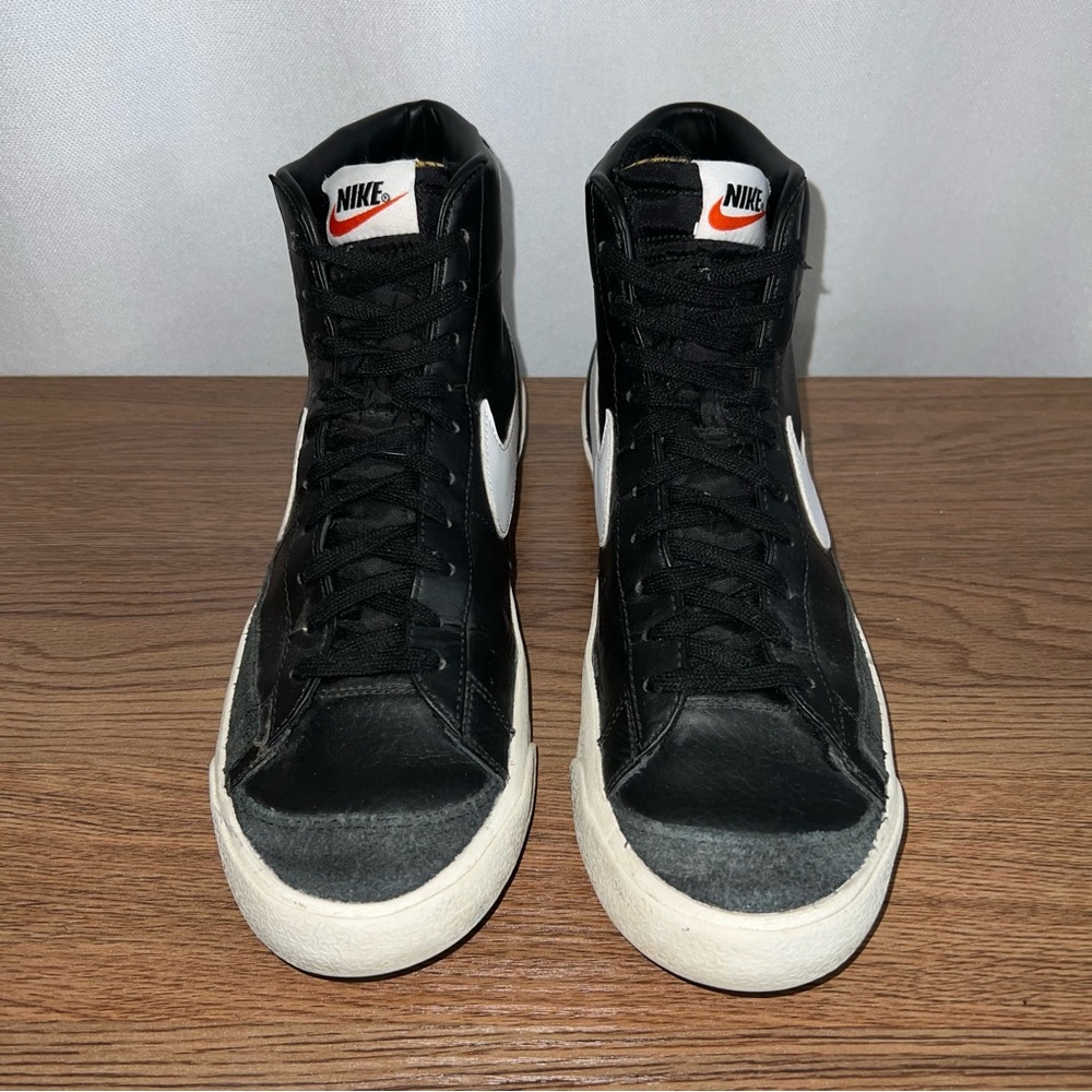 Nike Blazer Mid ’77 Vintage Black & White High-Top Sneakers Men’s 10.5